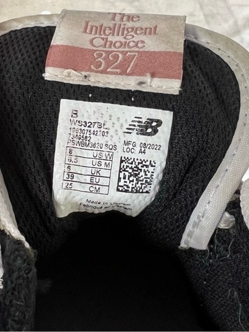New Balance 327 - Picture 7 of 7